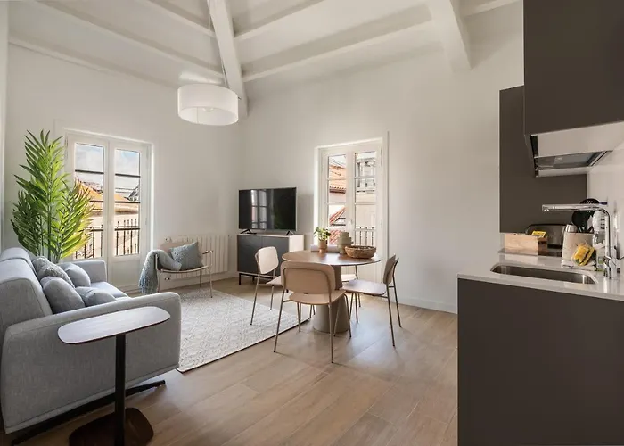 Bow Monumental By En Casa * Βίγκο